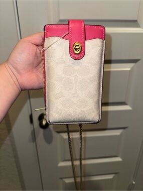 ✨ NWT Coach Signature Canvas Phone Crossbody / Lanyard – Pink & Chalk ✨